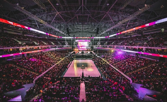 Hoops and Holidays: The Ultimate Basketball Fan’s Guide to NBA Arena Road Trips Picture1
