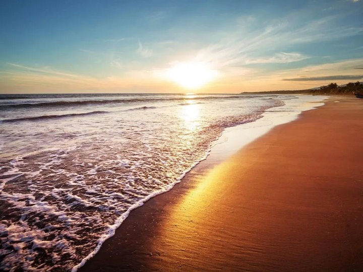 Chasing the Sun: Crafting Captivating Instagram Captions for Sunny Moments Captions for Sunny Moments