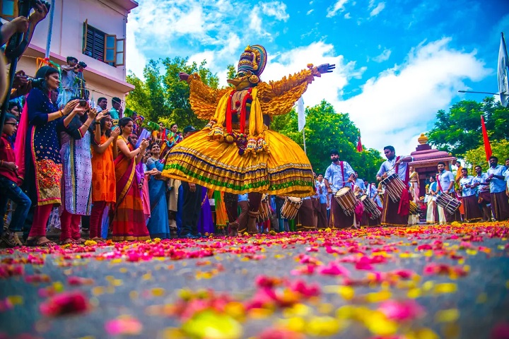 Crafting the Perfect Desi Captions for Instagram: Adding Flair to Your Posts the Perfect Desi Captions